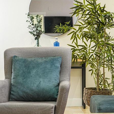 Apartamentos Puente Romano Suites 梅里达 外观 照片