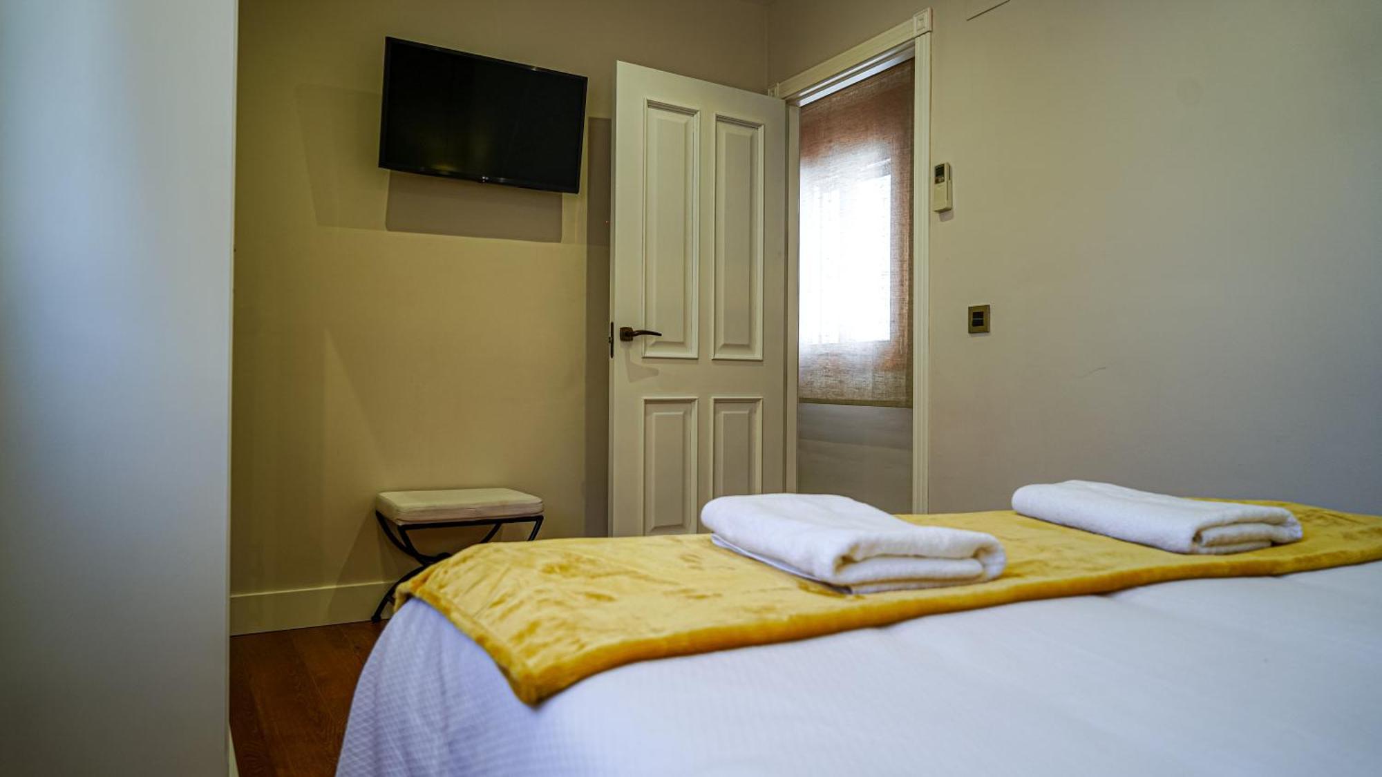 Apartamentos Puente Romano Suites 梅里达 外观 照片