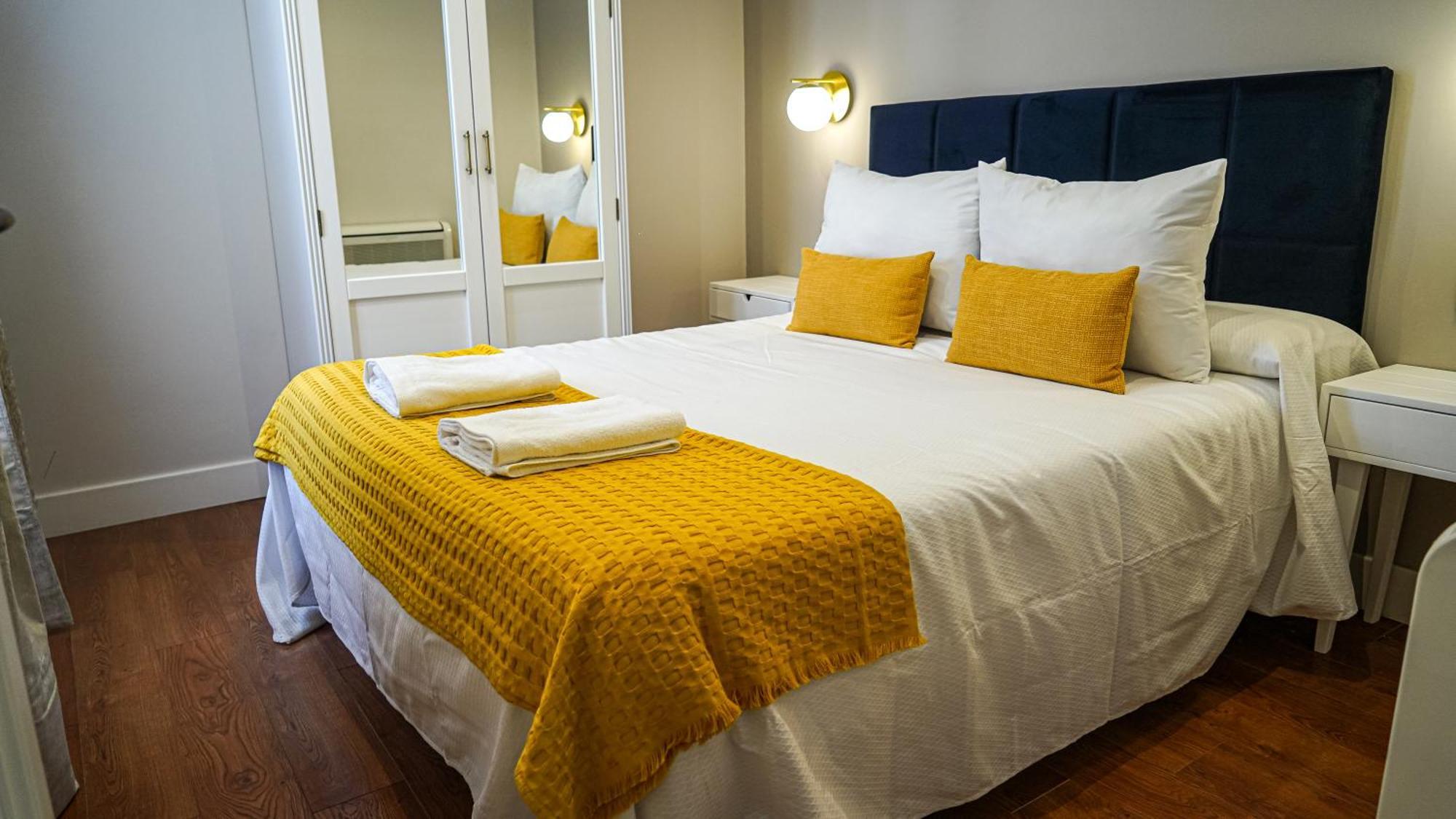 Apartamentos Puente Romano Suites 梅里达 外观 照片