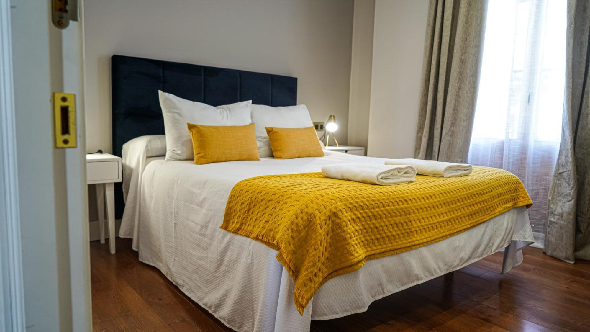 Apartamentos Puente Romano Suites 梅里达 外观 照片
