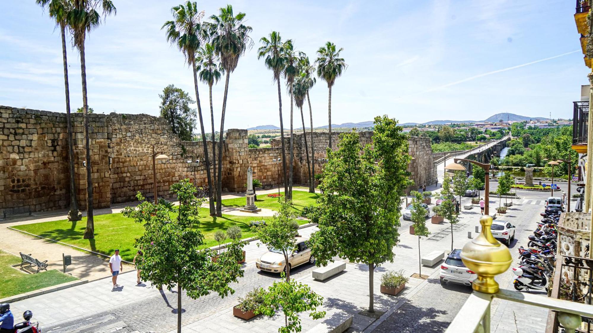 Apartamentos Puente Romano Suites 梅里达 外观 照片